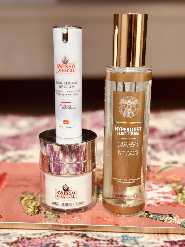 Drei Zepter Premium-Produkte zusammen: Swisso Logical Hydro Cellular Eye Cream, Hydro-Lifting Cream und Hyperlight Fluid Fusion Spray – meine Hyperlight-Routine